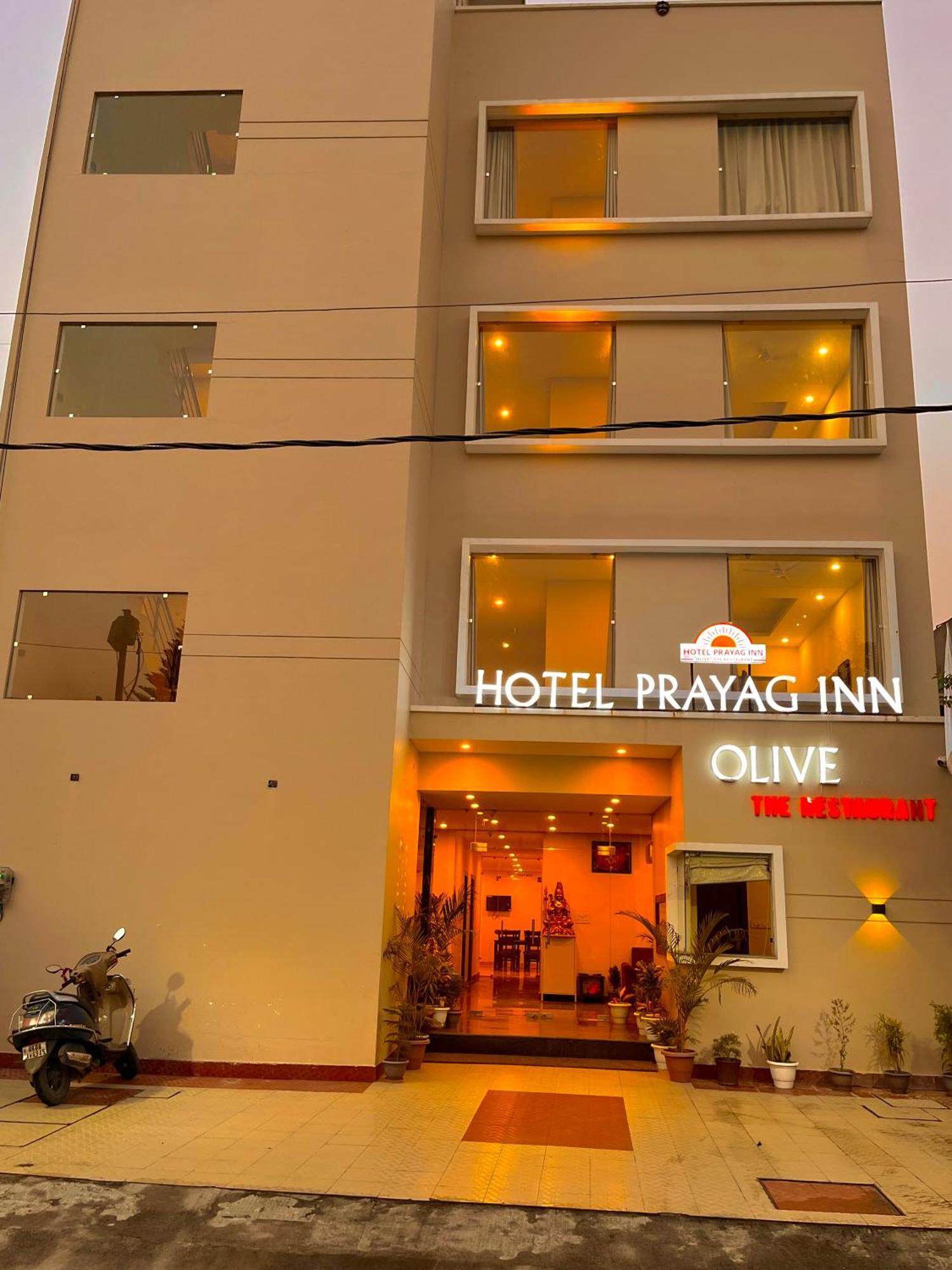 Hotel The Pacific Grand, Haridvár Kültér fotó